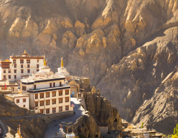 Amazing Ladakh Tour with Nubra Stay  4 Nights / 5 Days