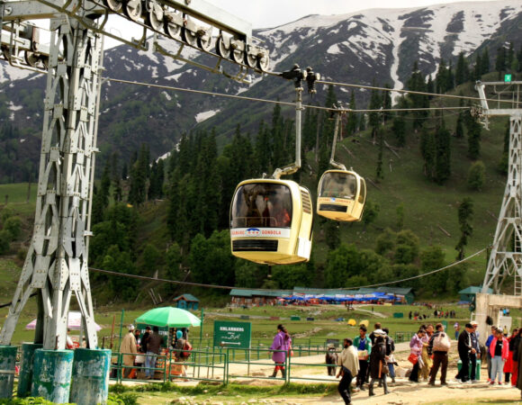How to Plan Kashmir Tour in October
