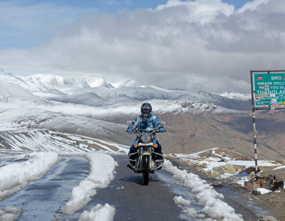 Rent a Cycle in Leh Ladakh: Pedal and Unleash the Fun!