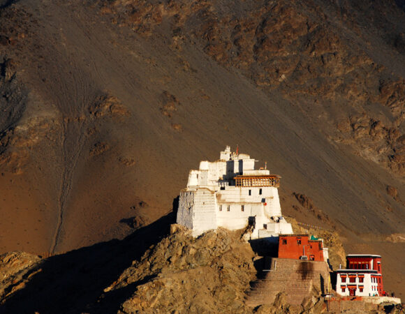 Navigating Ladakh’s Local Taxi Service in 2024-2025